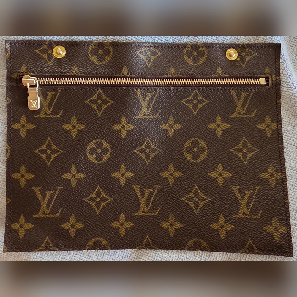 LV Sac Randonnee GM Replacement Snap Pouch EUC